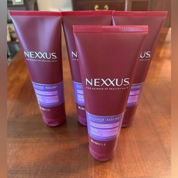 Nexxus Blonde Assure Purple Shampoo Color Toning with Keratin Protein Full Size - Picture 2 of 4